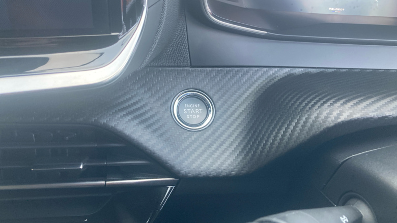 Peugeot 208 1.2 PureTech 100 Allure 5dr Petrol Hatchback